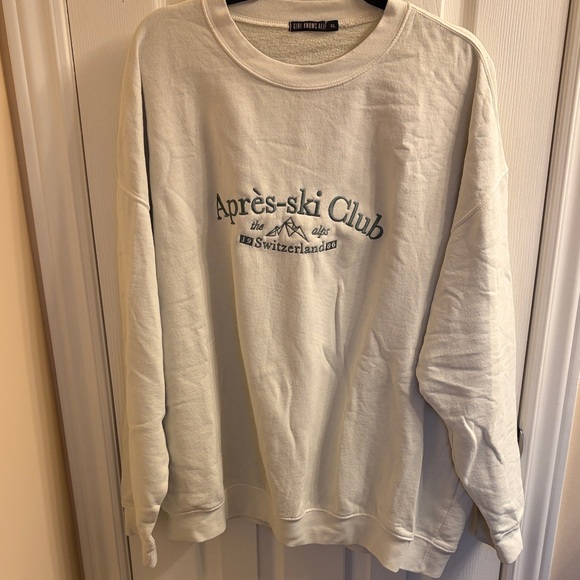 Women's Cream Crewneck Sweatshirt - Picture 1 of 3
